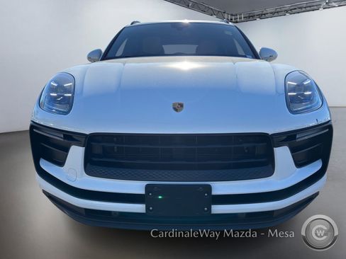 Used 2022 Porsche Macan image 9