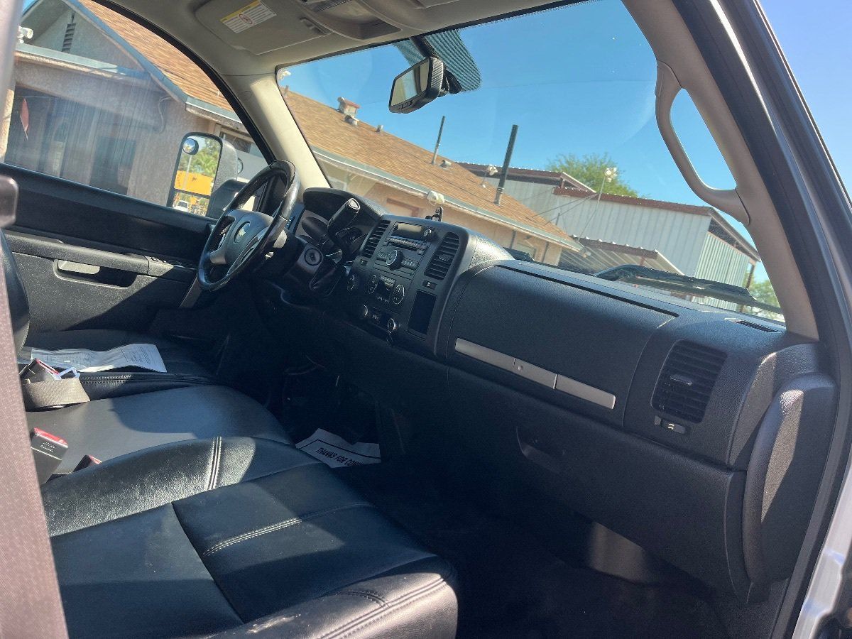 Used 2014 Chevrolet Silverado 3500 LT w/ Interior Plus Package AWD/4WD image 32