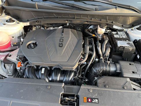 Used 2025 Hyundai Tucson SE FWD image 32