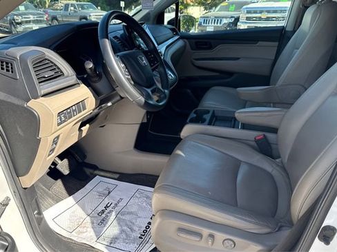 Used 2023 Honda Odyssey EX-L image 9