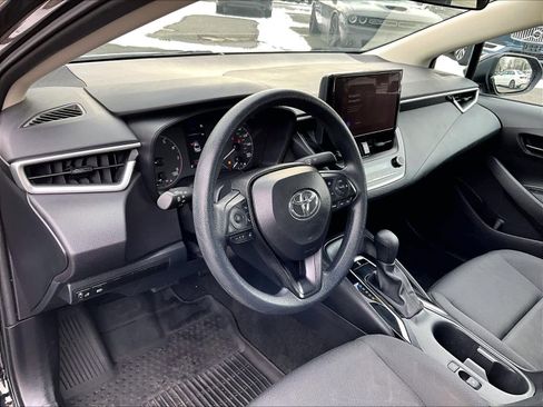 Used 2024 Toyota Corolla LE image 8