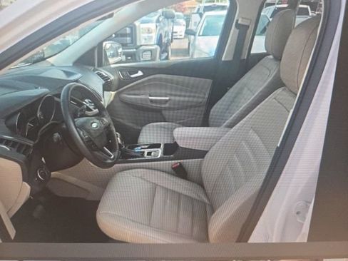 Used 2019 Ford Escape Titanium AWD/4WD image 8