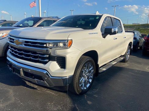 Used 2023 Chevrolet Silverado 1500 LTZ w/ LTZ Convenience Package II AWD/4WD image 4