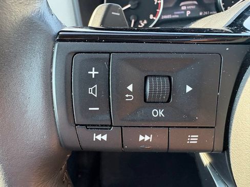 Used 2023 Nissan Rogue SL w/ SL Premium Package FWD image 21