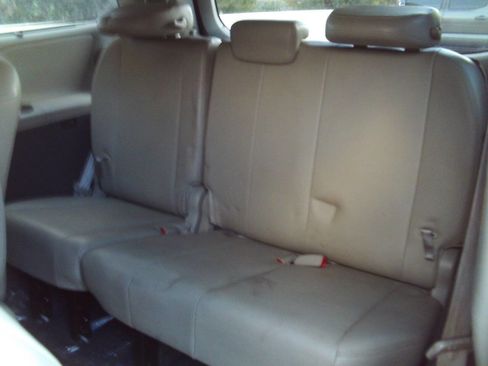 Used 2011 Toyota Sienna XLE image 12