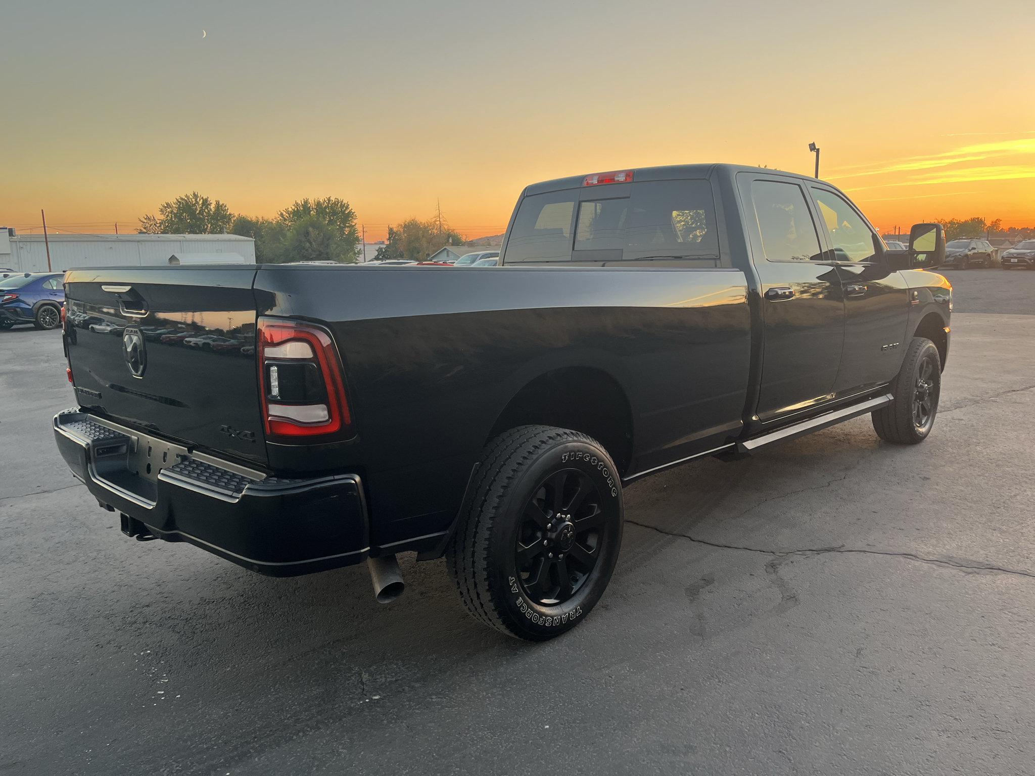 Used 2024 RAM 3500 Big Horn w/ Night Edition AWD/4WD image 4