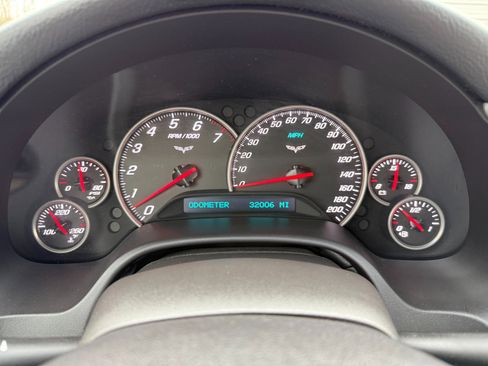 Used 2007 Chevrolet Corvette Coupe w/ Preferred Equipment Group image 42