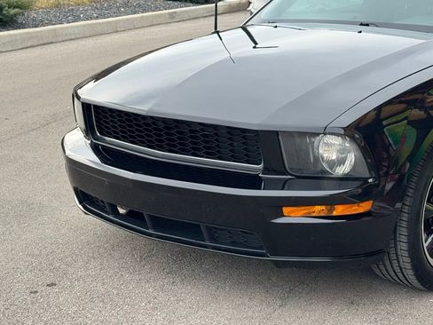 Used 2006 Ford Mustang GT image 11