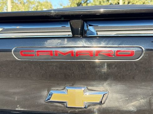 Used 2019 Chevrolet Camaro LT image 11
