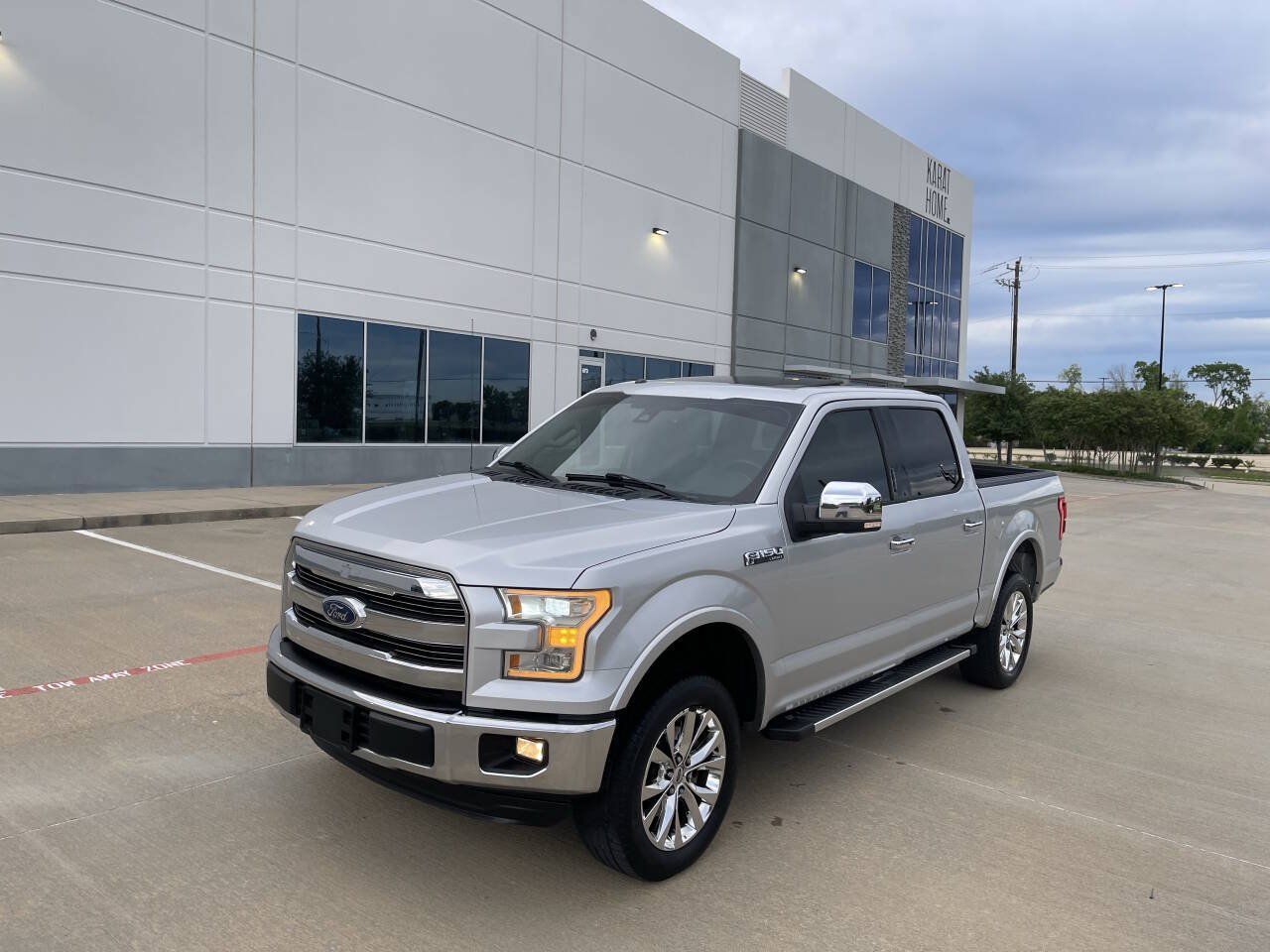 Used 2015 Ford F150 Lariat w/ Equipment Group 502A Luxury RWD image 11
