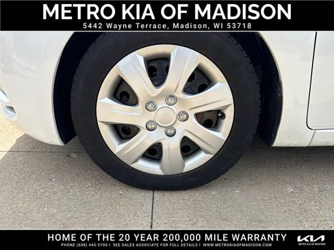 Used 2019 Kia Forte LXS FWD image 10