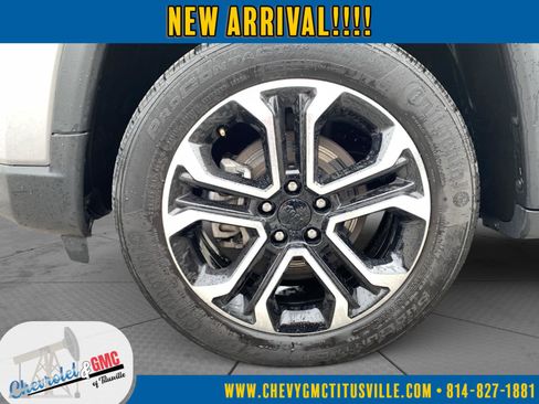 Used 2022 Jeep Compass Limited image 9