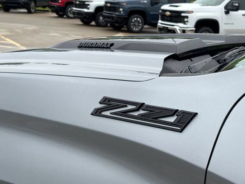 Used 2025 Chevrolet Silverado 1500 Custom Trail Boss w/ Dark Appearance Package AWD/4WD image 50