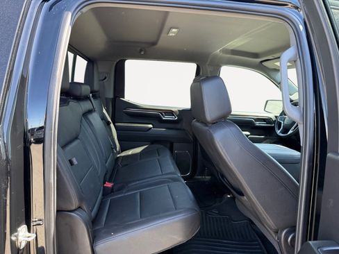Used 2024 Chevrolet Silverado 1500 RST w/ Convenience Package II AWD/4WD image 18