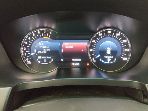 Used 2017 Ford Explorer Platinum image 23