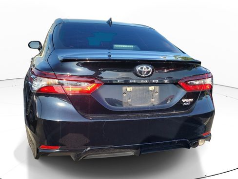 Used 2023 Toyota Camry SE FWD image 6