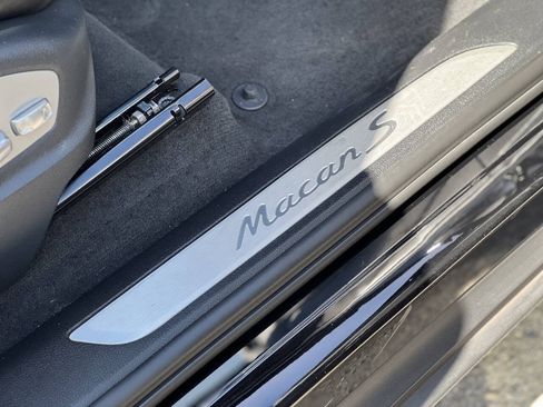 Used 2016 Porsche Macan S AWD/4WD image 34