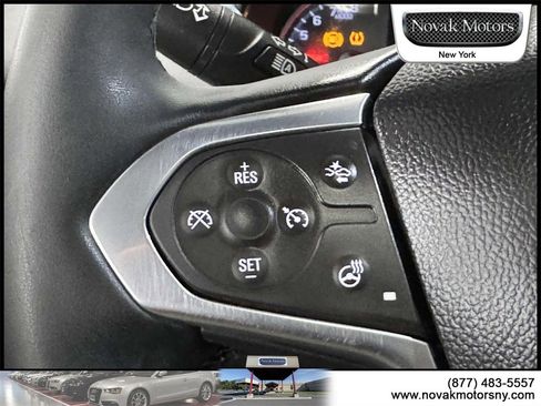 Used 2023 Chevrolet Traverse Premier image 10