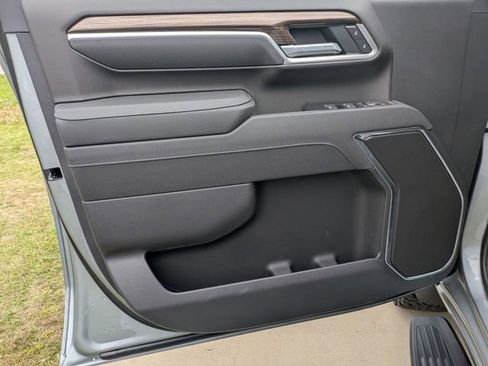 New 2026 Chevrolet Silverado 2500 LT w/ Trail Boss Package AWD/4WD image 8