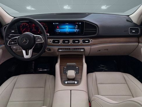 Certified 2023 Mercedes-Benz GLS 450 4MATIC image 15