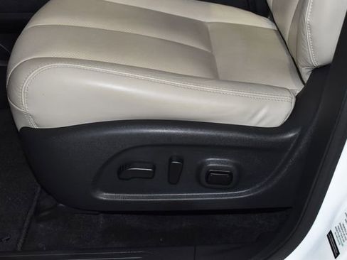 Used 2024 Nissan Murano SL image 13