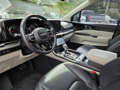 Used 2022 Kia Carnival SX FWD image 13