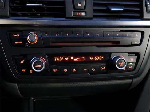 Used 2015 BMW 428i xDrive Coupe image 17