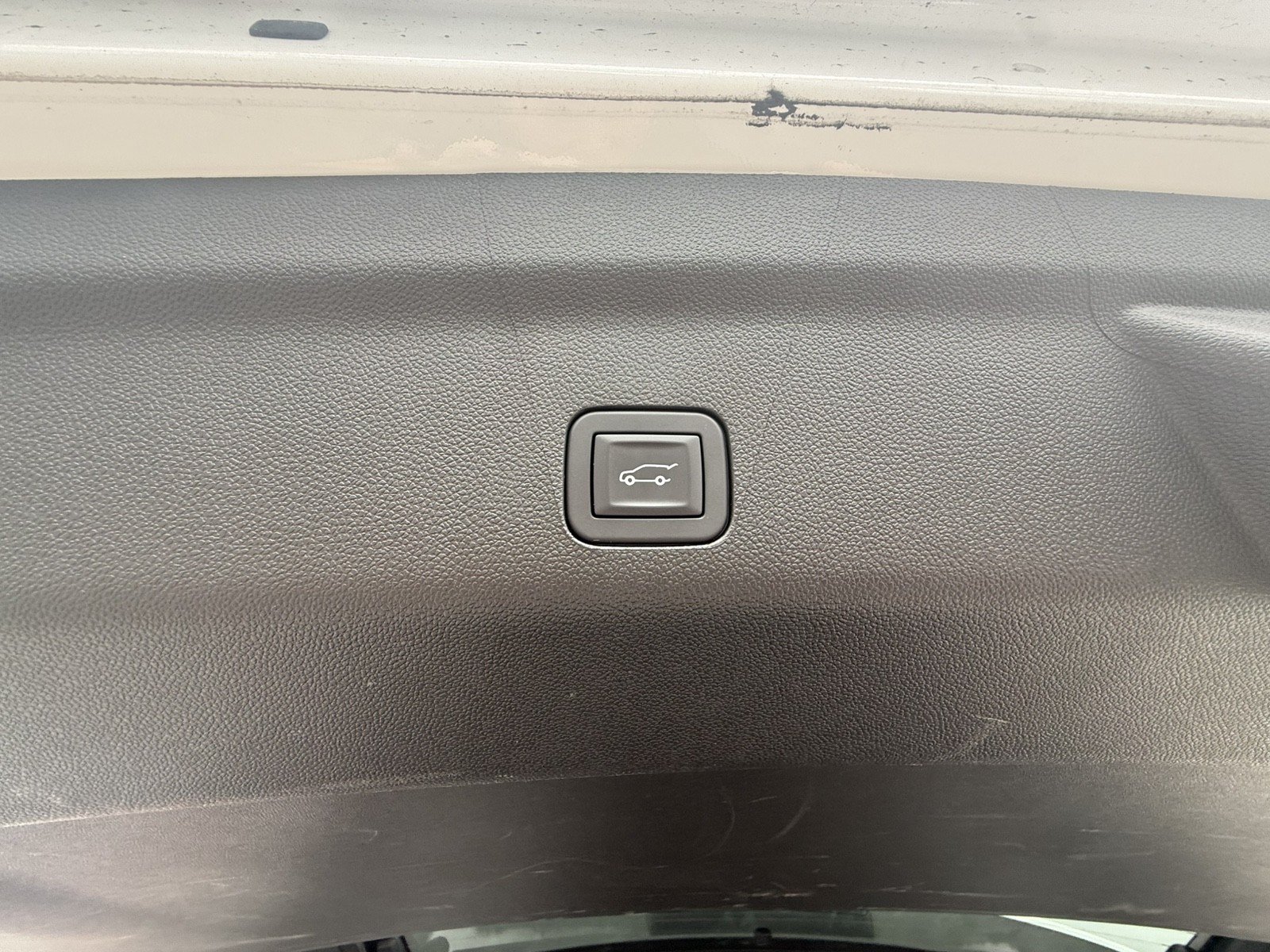Used 2025 GMC Yukon XL Denali AWD/4WD image 29