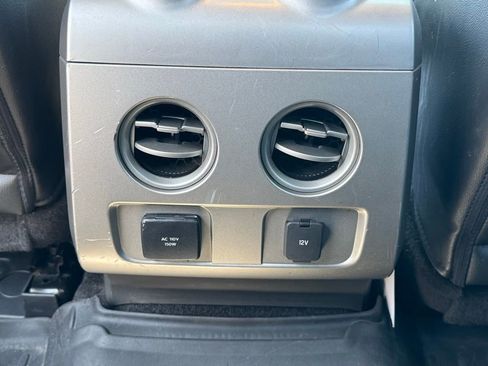 Used 2014 Ford F150 Lariat w/ Equipment Group 502A Luxury AWD/4WD image 8