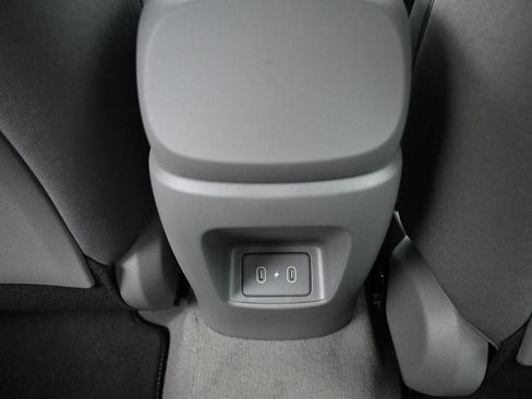 New 2026 Hyundai Elantra SE FWD image 24