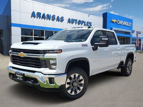 New 2026 Chevrolet Silverado 2500 LT image 1