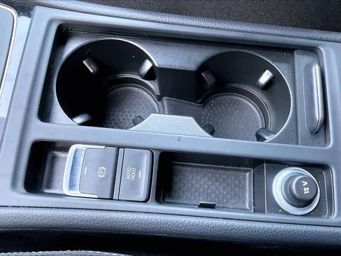 Used 2019 Volkswagen Golf R 4-Door image 34