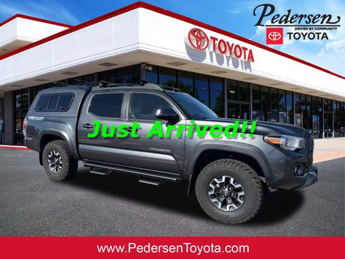 Used 2020 Toyota Tacoma TRD Off-Road w/ TRD Premium Off Road Package AWD/4WD image 1