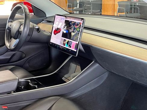 Used 2018 Tesla Model 3 Long Range AWD/4WD image 46