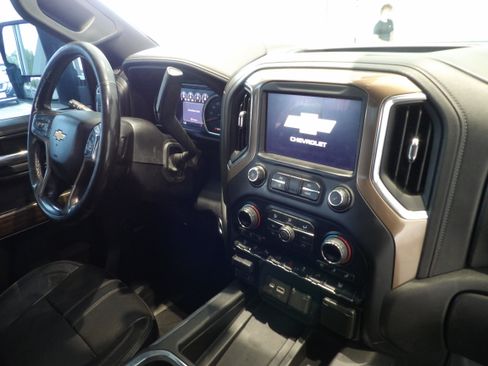 Used 2021 Chevrolet Silverado 3500 High Country AWD/4WD image 28