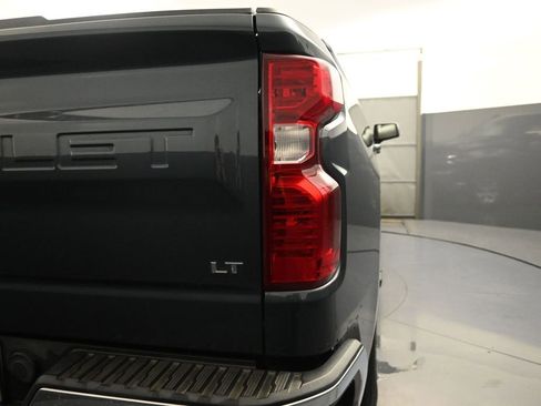 Used 2021 Chevrolet Silverado 1500 LT image 11