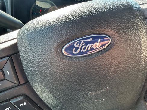 Used 2018 Ford F150 XLT w/ Equipment Group 302A Luxury AWD/4WD image 19