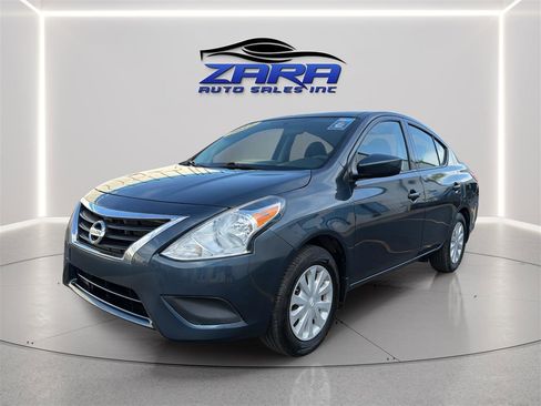 Used 2017 Nissan Versa S Plus FWD image 3