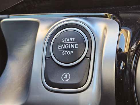 Certified 2024 Mercedes-Benz GLB 250 image 22