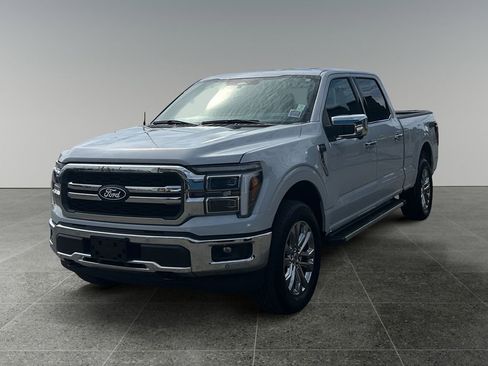 Used 2025 Ford F150 Lariat w/ Equipment Group 502A High AWD/4WD image 4