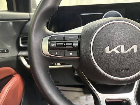 Certified 2023 Kia Sportage SX image 17