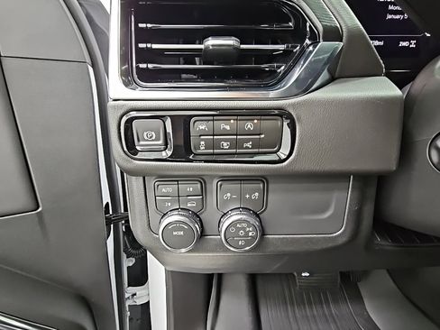 New 2026 GMC Yukon XL Denali image 28