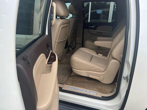Used 2014 GMC Yukon XL Denali AWD/4WD image 15
