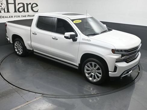 Used 2021 Chevrolet Silverado 1500 High Country w/ Technology Package AWD/4WD image 47