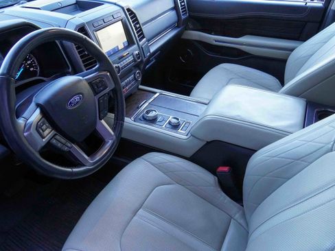 Used 2020 Ford Expedition Platinum image 9