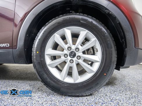 Used 2019 Kia Sorento AWD image 43