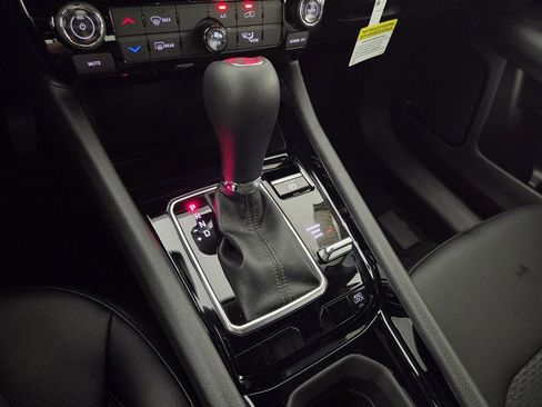 New 2026 Jeep Compass Latitude image 21