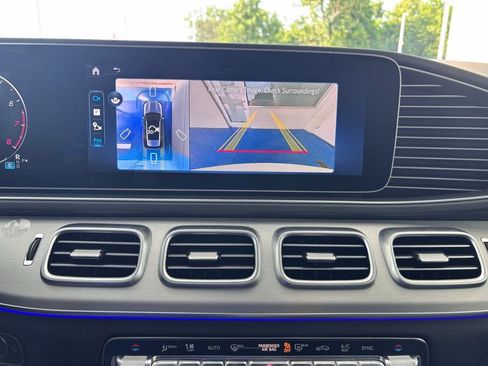 Used 2025 Mercedes-Benz GLE 350 4MATIC image 27