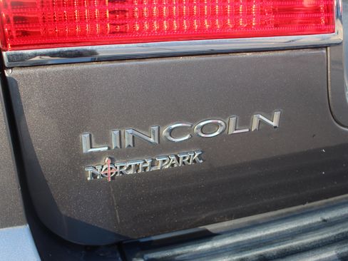 Used 2014 Lincoln Navigator 2WD w/ Equipment Group 101A image 47