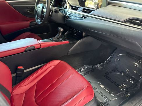 Used 2019 Lexus ES 350 F Sport w/ Accessory Package FWD image 16